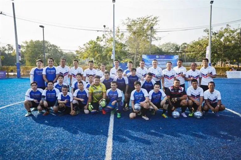 คิง เพาเวอร์ ไทย เพาเวอร์ พลังคนไทย มอบสนามฟุตบอลหญ้าเทียม และห้องน้ำชุมชนระดับมาตรฐานสากล สร้างสุขยั่งยืนให้ชาวจังหวัดระยอง