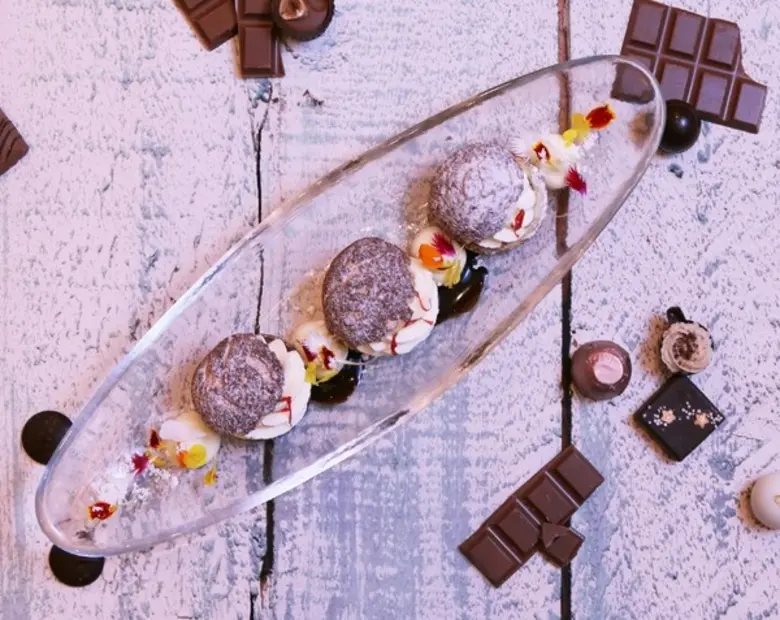 เมนูช็อกโกแลตละลายใจสายหวาน โรงแรมคอนราด กรุงเทพฯ เอาใจคนรักช็อกโกแลต เสิร์ฟเมนูพิเศษจากเชฟ 5 ห้องอาหาร ตลอดเดือน มี.ค.-เม.ย. นี้