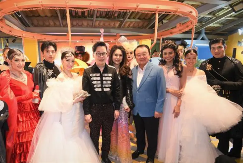 2 นักแสดงหนุ่มมากความสามารถ เมฆ จิรกิตติ์...