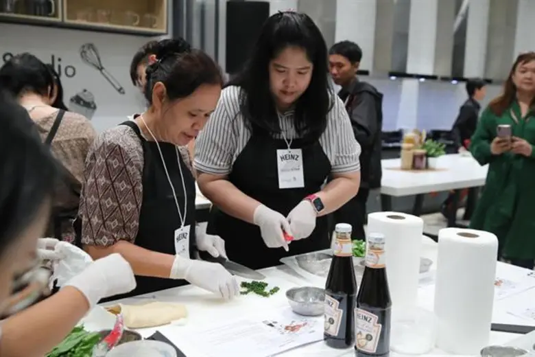 คราฟท์ ไฮนซ์ เติมรสชาติให้วงการอาหารเมืองไทย จัดเวิร์คชอปศิลปะแห่งการทำอาหารแบบเอ็กซ์คลูซีฟ เปลี่ยนเมนูประจำวันเป็นงานศิลปะด้วยซอสหอยนางรมไฮนซ์