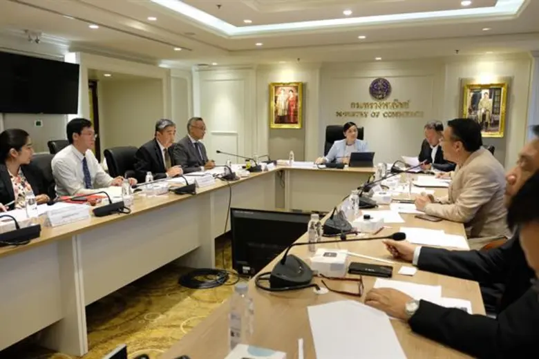 จุรินทร์ ช่วยอุตสาหกรรม ธุรกิจไม้ยางพาราแปรรูป  สู้ภัยไวรัสโคโรนา