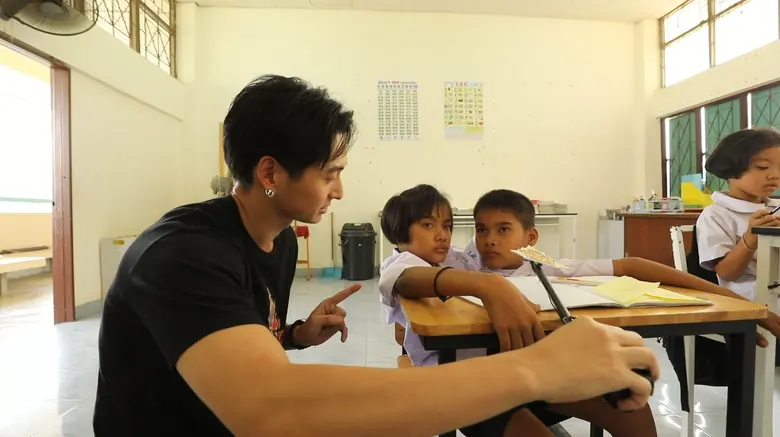 ทีวีไกด์: รายการ “ไทยทึ่ง” “นะ” พาทึ่ง “ปิ่น-ปาน” แฝดสยามหัวใจแกร่ง จ.นครสวรรค์