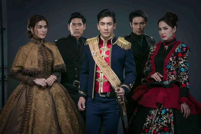 ดุจเทพนิยาย !! “ติ๊ก-เจษฎาภรณ์” ประกบคู่ “คิมเบอร์ลี่” ครั้งแรก เสมือนต้องมนต์สะกดเหมือนฝันที่เป็นจริง ใน “ดั่งดวงหฤทัย”