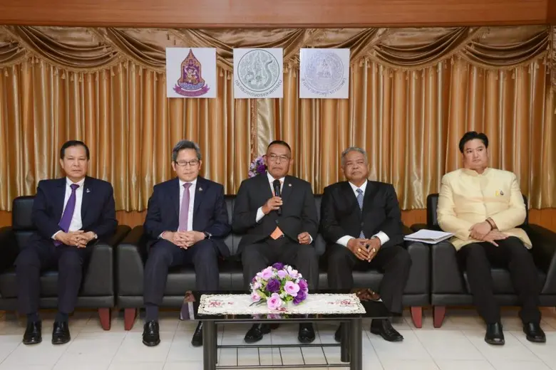 นายอนันต์ สุวรรณรัตน์ ปลัดกระทรวงเกษตรและ...