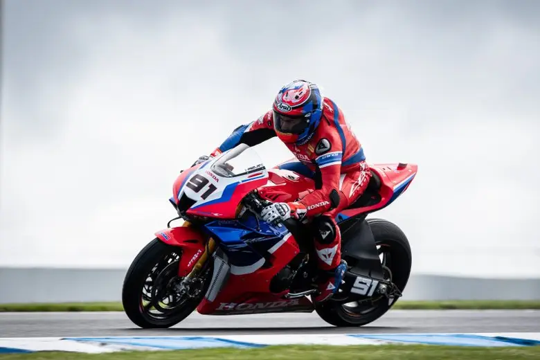 “ฮาสลัม-เบาติสต้า” ไล่แซงคู่แข่งเข้าวินที่ 5-6 เปิดฉาก WSBK 2020