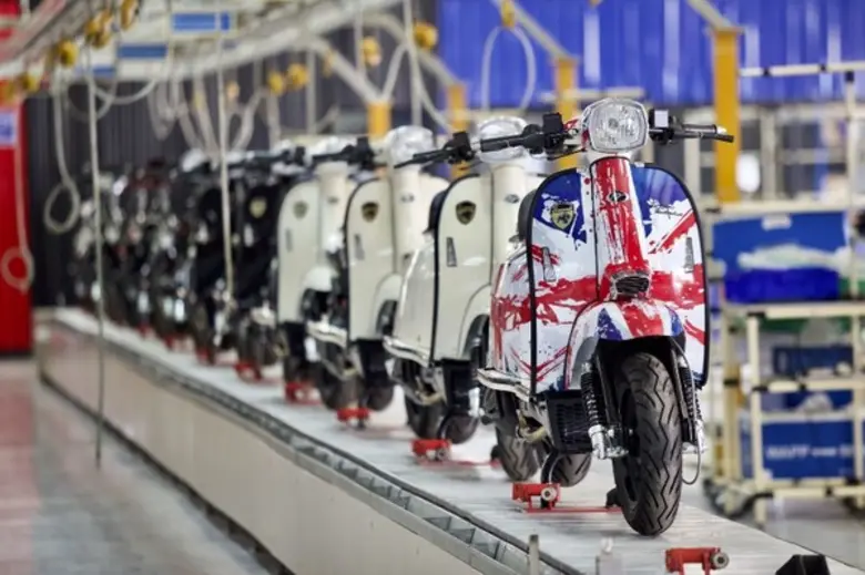 สโกมาดิ (Scomadi) รถสกู๊ตเตอร์สัญชาติอังก...