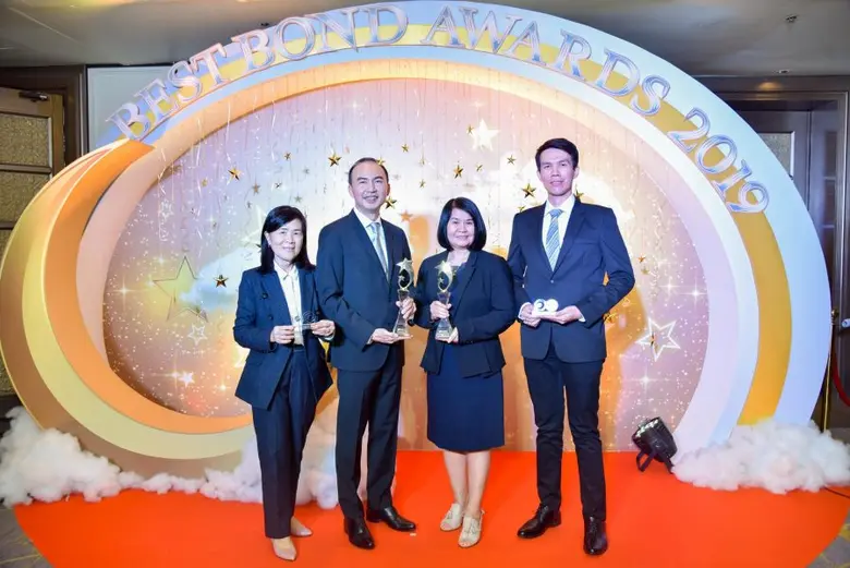 คุณอภิชาต ตั้งเกียรติศิลป์ (ที่ 2 จากซ้าย...