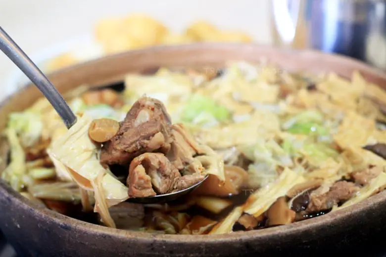 5-ร้านอร่อย ของดีเส้น รัตนาธิเบศร์ - บางบัวทอง ที่ต้องไปปักหมุด!