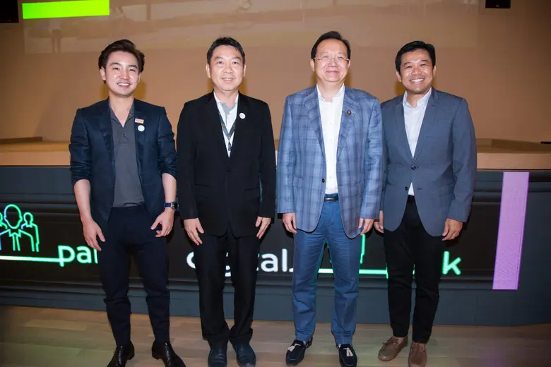 กลุ่มทรู โดยนายวิเชาวน์ รักพงษ์ไพโรจน์ (ท...