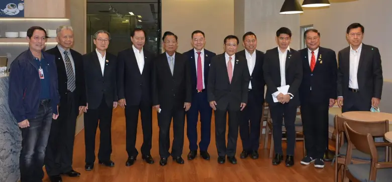 นายไชยวัฒน์ หาญสมวงศ์ ประธานสภาวิสาหกิจขนาดกลางและข...