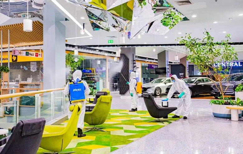 บริษัท เซ็นทรัลพัฒนา จำกัด (มหาชน) ผู้บริหารศูนย์กา...