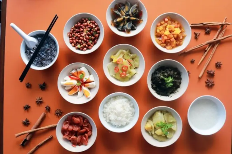 ห้องอาหารเฟื่องฟ้า ฟ้องอาหารระดับตำนาน ของเชียงใหม่...