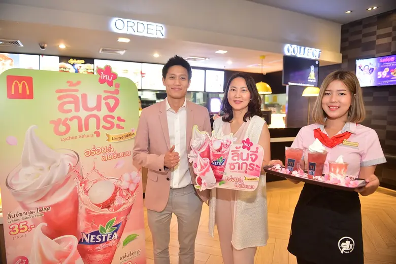 คุณวิทวัส เตชะมนตรีกุล ผู้จัดการฝ่ายการตล...