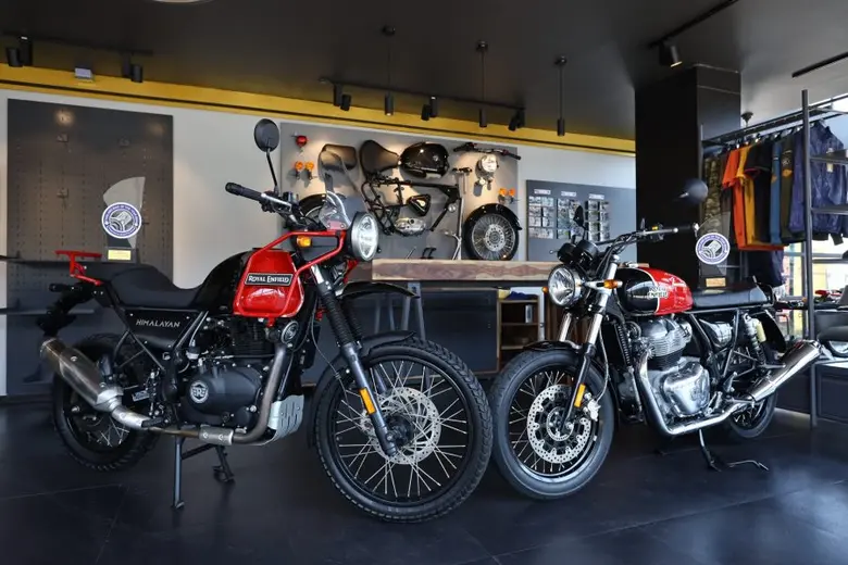 รอยัล เอนฟิลด์ คว้ารางวัลรถจักรยานยนต์ยอดเยี่ยมแห่งปี 2 รางวัล จากงาน Thailand Bike of The Year 2020