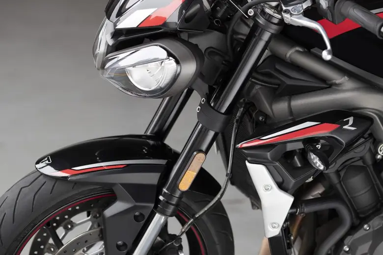 “ไทรอัมพ์ มอเตอร์ไซเคิลส์” เปิดตัว “สตรีท ทริปเปิล อาร์” ปี 2020 รุ่นใหม่ล่าสุด