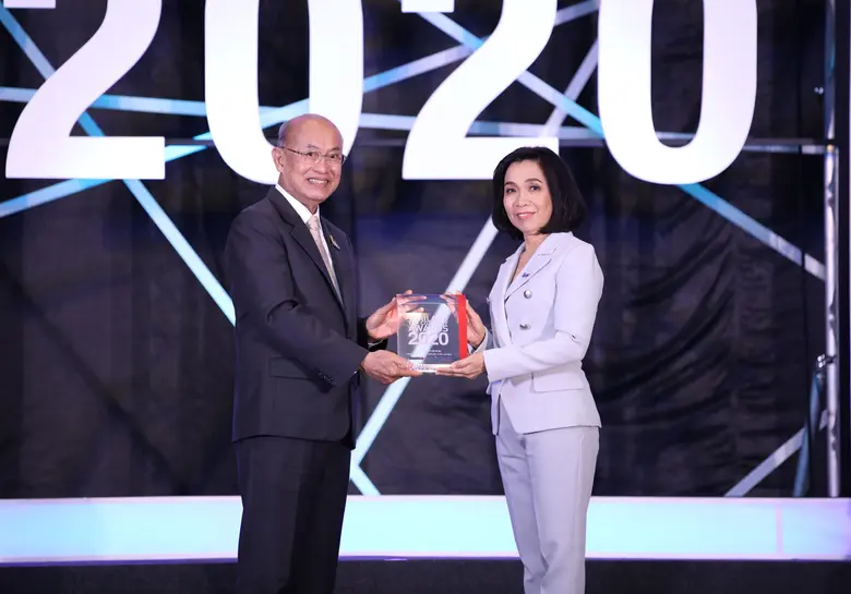 นางสาวจิราพร ขาวสวัสดิ์ ประธานเจ้าหน้าที่...