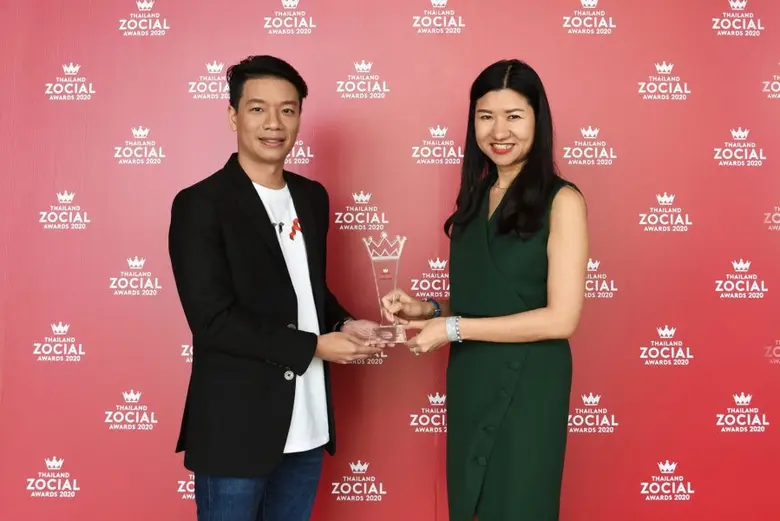 ดร.พิชญานันท์ ล้อวรลักษณ์ (ขวา) ผู้ช่วยปร...