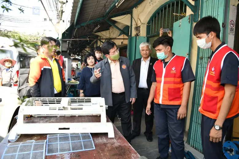 ปฏิบัติการช่างพันธุ์ R อาชีวะ ลงพื้นที่ 50 เขต กทม.ล้างเครื่องปรับอากาศ