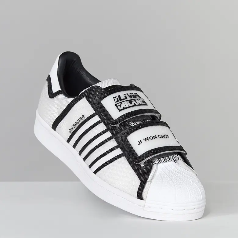 อาดิดาส ออริจินอลส์ ยกระดับ ADIDAS SUPERSTAR ให้ก้าวล้ำไปอีกขั้นกับ THE FASHION DESIGNER SERIES จากความร่วมมือของสองดีไซเนอร์ดังจากนิวยอร์ก!!