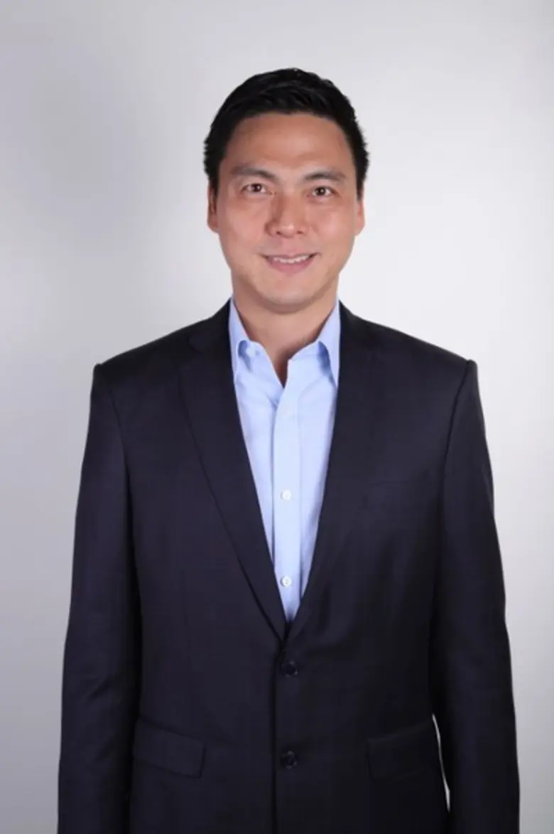 นายชนัตถ์ สรไกรกิติกูล ประธานกรรมการการเง...