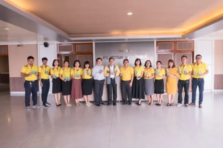 ราชภัฏโคราช ดูแลนักศึกษา-บุคลากร มอบแอลกอฮอล์เจลล้างมือ สู้ COVID-19