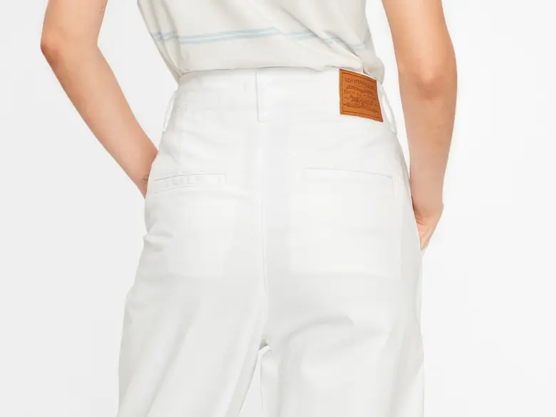 ลีวายส์(R) จับมือ คาลิด ดอนเนล ซูเปอร์สตาร์อาร์แอนด์บีระดับโลกออกคอลเลคชั่น LEVI’S(R) XX CHINO ลีวายส์(R) ไม่ได้มีแค่ยีนส์