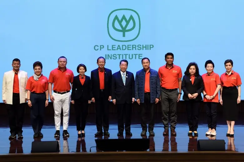 มหาวิทยาลัยหอการค้าไทยร่วมกับมหาวิทยาลัยภ...