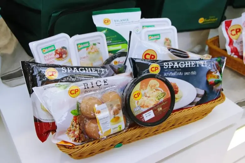 ซีพีเอฟ มอบอาหารปลอดภัย เป็นกำลังใจบุคลากรทางการแพทย์ รพ.ศิริราช ร่วมต้านโควิด -19