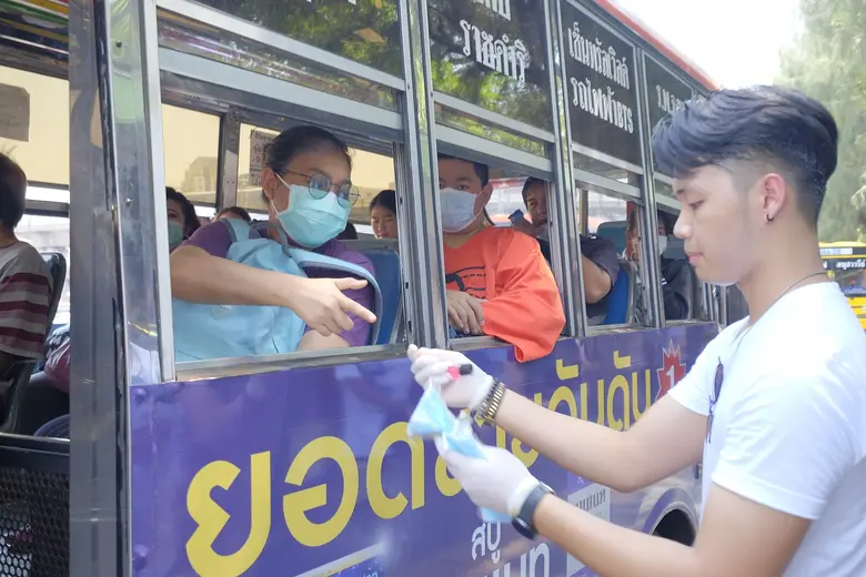 “โฮปฟูล” ส่งต่อความหวัง ผ่านกำลังใจ เดินหน้าแจกหน้ากากอนามัย ป้องกันโควิด-19