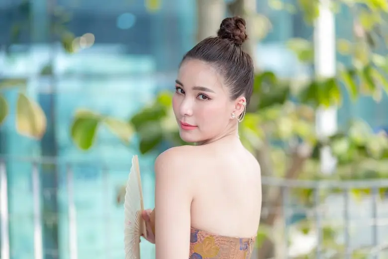 “จันจิ” ร่วมแจกโชค “บาบาร่า” ฉลอง 5 ปี รหัสแตก แจกโชค “บาบาร่า” ขูดสนั่นเมือง