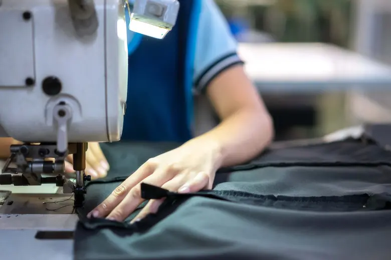 กสอ. แนะเอสเอ็มอีไทย พลิกวิกฤตเป็นโอกาส ปั๊มรายได้สู้โควิด -19  ปรับกระบวนการผลิต สร้างมูลค่าเพิ่ม 5 ผลิตภัณฑ์สุดเจ๋ง สนองความต้องการตลาด