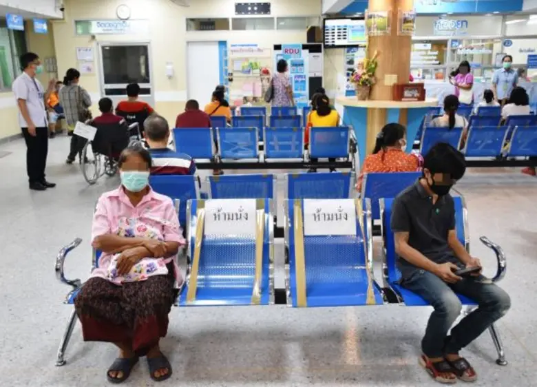 จิตเวชโคราช ขานรับโซเชียล ดิสแทนซิ่ง “จ่ายยาแบบไดรฟ -ทรู/ส่งไปรษณีย์” ลดเสี่ยงกระจายเชื้อโควิด-19