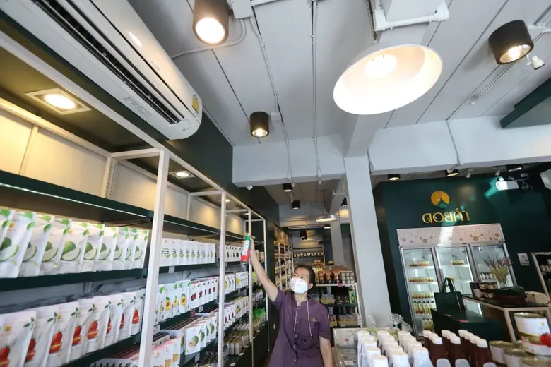 ดอยคำ ดำเนินมาตรการป้องกันการแพร่ระบาดของเชื้อไวรัส COVID-19 เพื่อสร้างความมั่นใจให้กับลูกค้าที่มาใช้บริการ