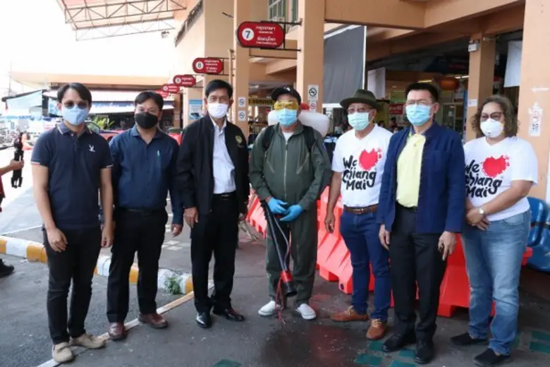 รองผู้ว่าราชการจังหวัดเชียงใหม่ รับมอบผลิตภัณฑ์ฆ่าเ...