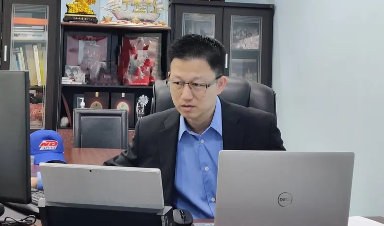 คุณชัยสิทธิ์ สัมฤทธิวณิชชากรรมการผู้จัดกา...