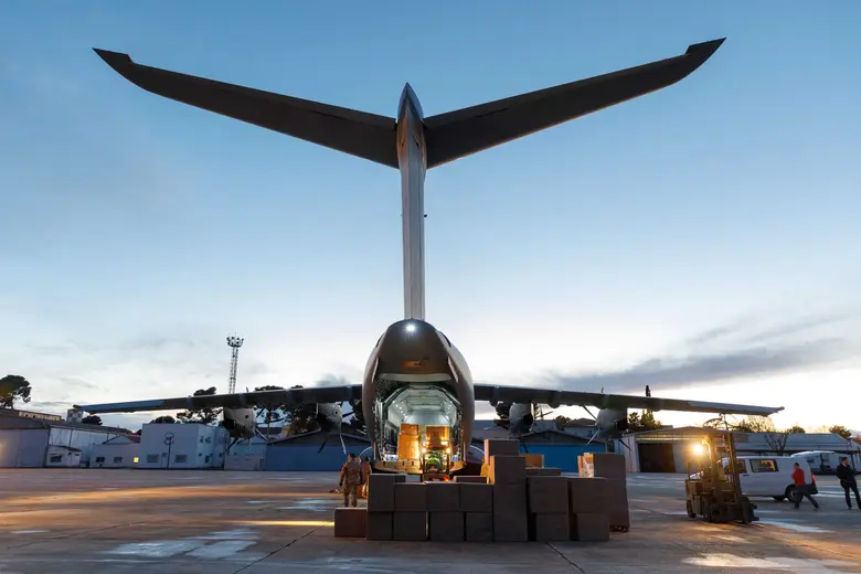 เครื่องบินลำเลียงแอร์บัส เอ400เอ็ม ได้ทำก...