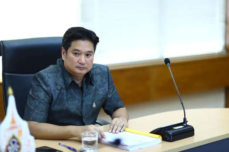 นายระพีภัทร์ จันทรศรีวงศ์ เลขาธิการสำนักง...