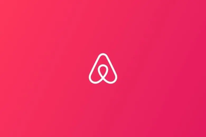 มิสเตอร์ไบรอัน เชสกี้ ผู้ร่วมก่อตั้ง ซีอี...