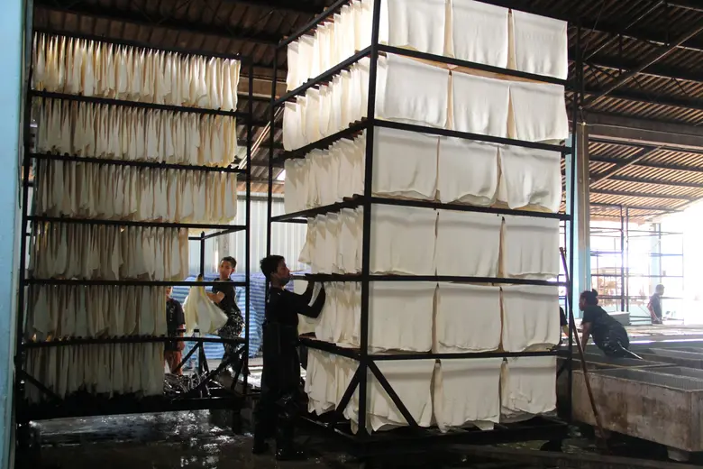 ตลาด กยท. 222 แห่งทั่วประเทศ     พร้อมให้บริการชาวสวนยางมีที่ขายยางแน่นอน