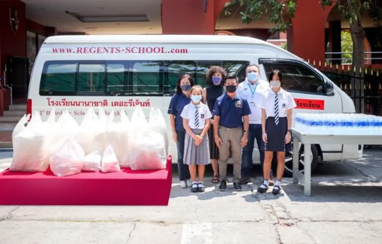 เมื่อเร็วๆ นี้คณะครู พนักงานและนักเรียนโร...