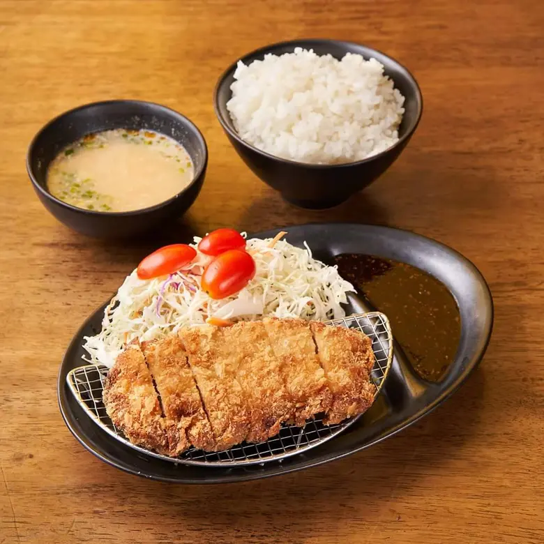 บาซาระกะ ราเมน ราเมนต้นตำรับแท้จากฟุกุโอกะ ประเทศญี่ปุ่น พร้อมเปิดให้บริการเดลิเวอรี่ และเสิร์ฟความอร่อยกลับบ้านทุกวัน ที่เดอะไนน์ เซ็นเตอร์ พระราม 9