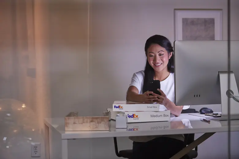 บทความ โดย คาเรน เรดดิงตัน บริษัท เฟดเอ็ก...