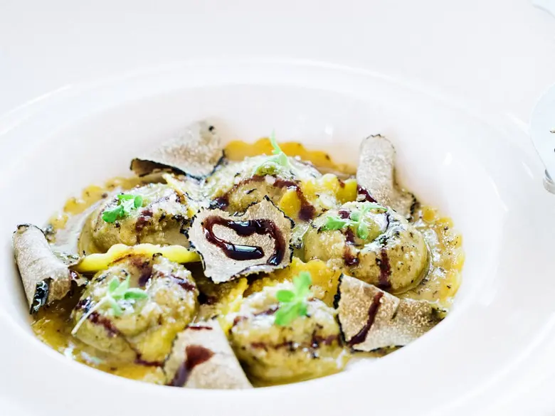 เติมความสุขในวันทำงานหรือพักผ่อน ด้วยบริการส่งอาหารชั้นเลิศถึงบ้านคุณ