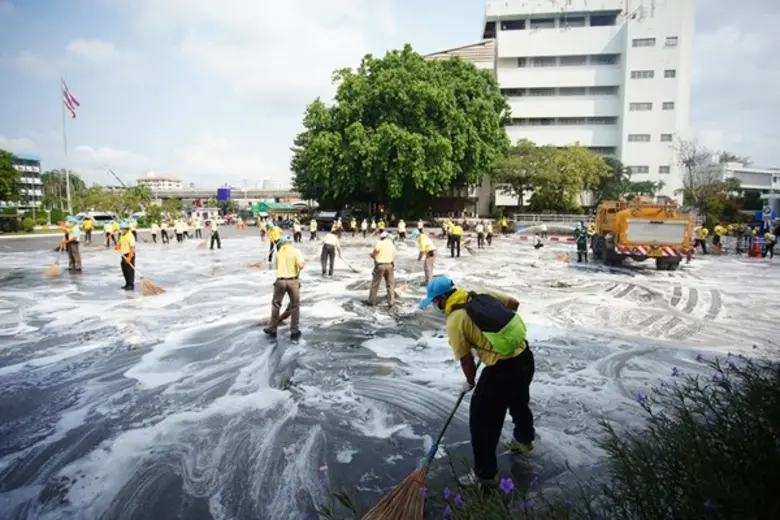 ม.รามคำแหง รวมพลังจิตอาสาจัดกิจกรรม “RU BIG CLEANING DAY” ควบคุม-ป้องกันไวรัสCOVID-19