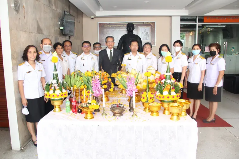 การยางแห่งประเทศไทย กยท. จัดพิธีสักการะ –...