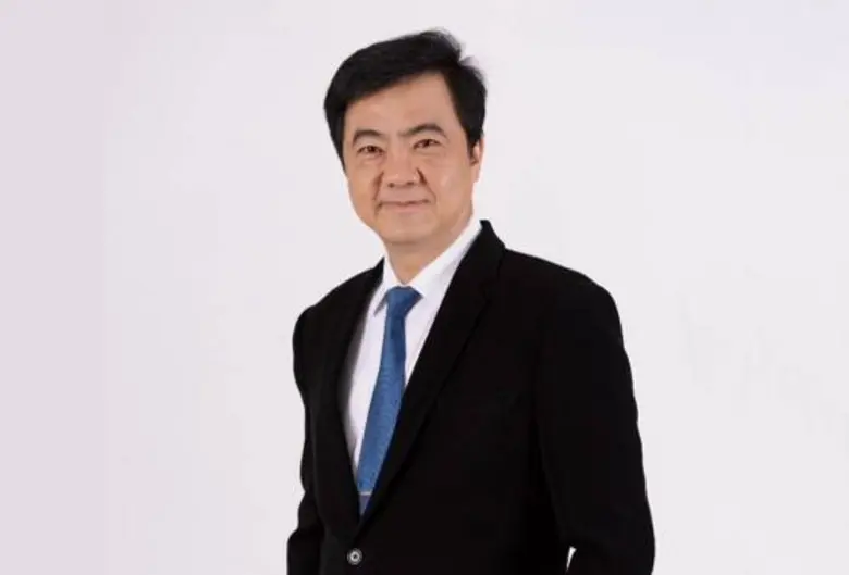 รศ.ดร.เฉลียว วิทูรปกรณ์ รองประธานเจ้าหน้า...