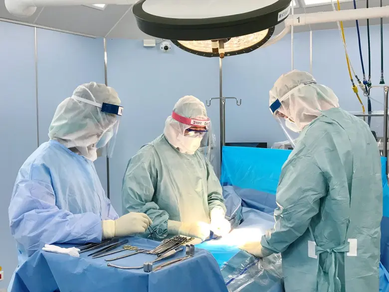 รพ.กรุงเทพ เตรียมพร้อมมาตรฐานความปลอดภัย การดูแลรักษาคนไข้วิกฤติบาดเจ็บฉุกเฉินในช่วง COVID-19