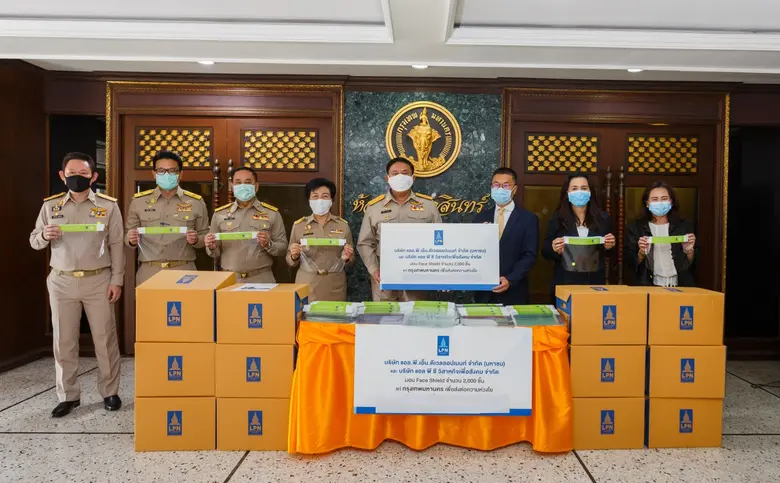 นายอภิชาติ เกษมกุลศิริ หัวหน้าคณะเจ้าหน้า...