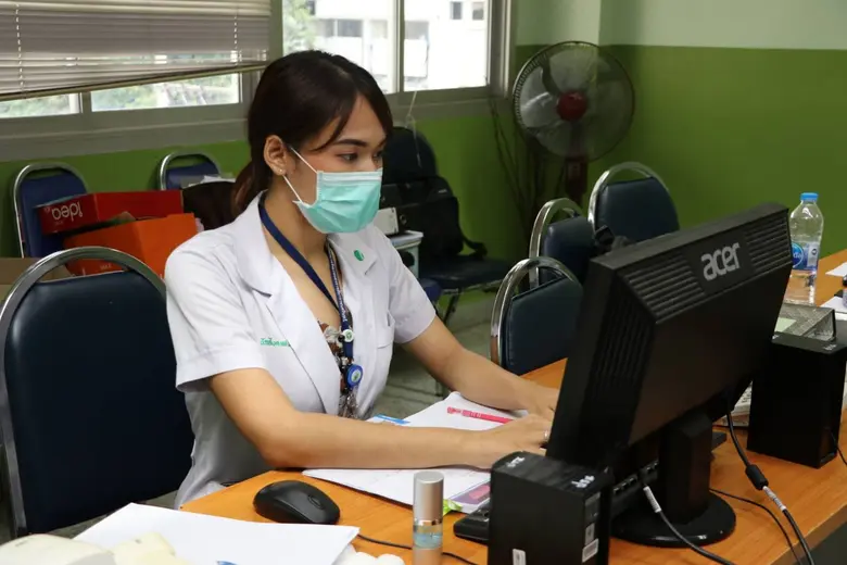 จิตเวชโคราช เปิดบริการ“สายด่วน-แอพพลิเคชั่น ” เพื่อนใจ คลายทุกข์ประชาชนจากโควิด-19  เข้าถึงง่าย!! แค่ปลายนิ้ว!!