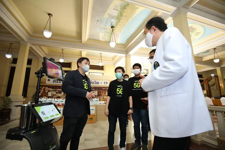 เจาะภารกิจ ทีม AIS ROBOTIC LABลุยสร้าง หุ่นยนต์ 5Gช่วยหมอดูแลผู้ป่วยโควิด-19